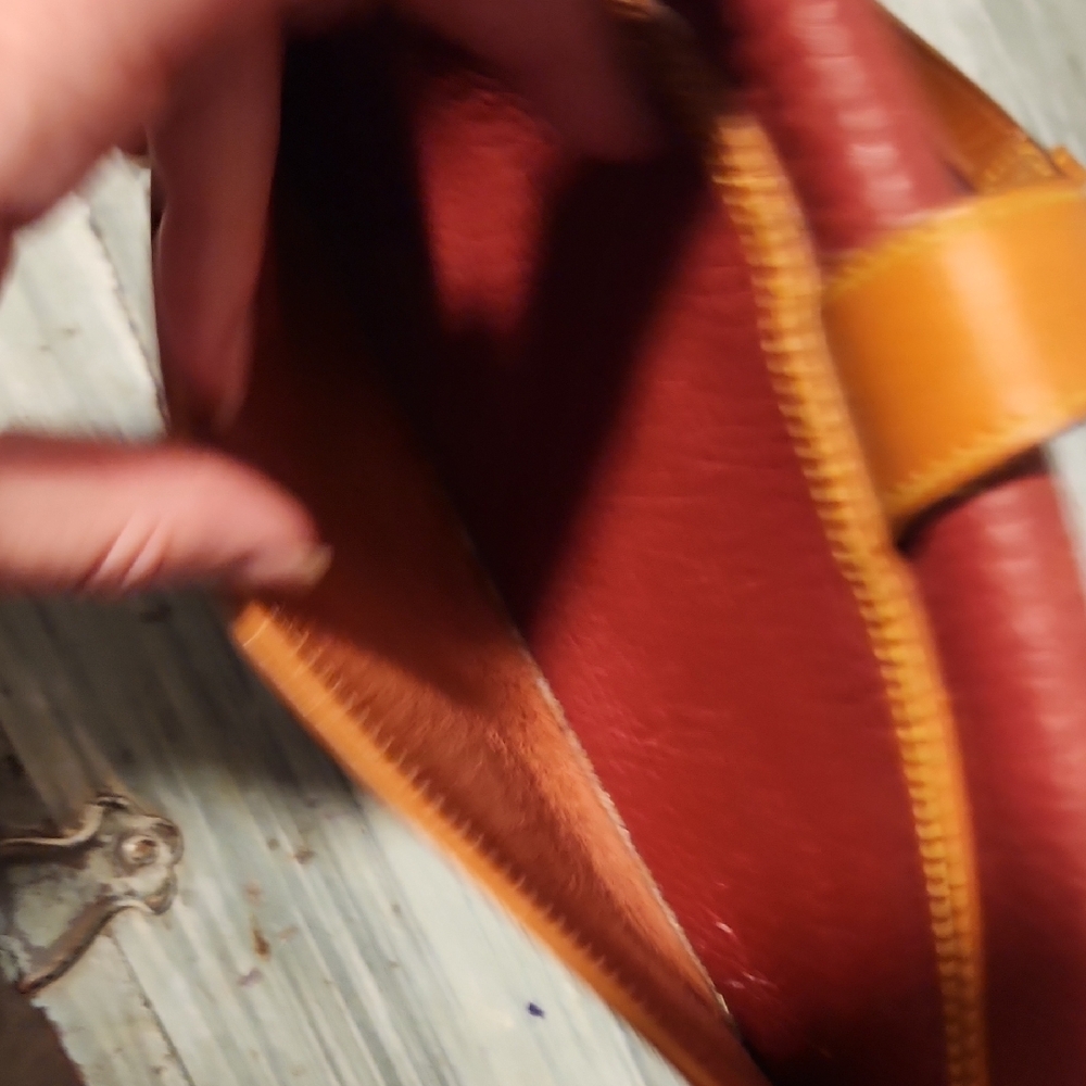 Vintage Dooney & Bourke Crossbody - Picture 6 of 16